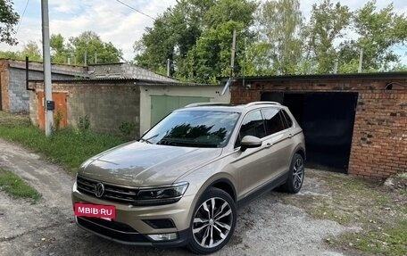 Volkswagen Tiguan II, 2017 год, 2 550 000 рублей, 3 фотография