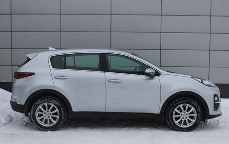 KIA Sportage IV рестайлинг, 2020 год, 2 376 000 рублей, 5 фотография