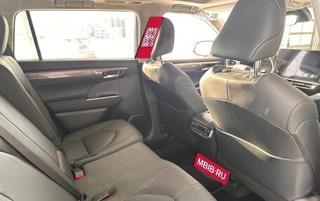 Toyota Highlander, 2025 год, 7 750 000 рублей, 11 фотография