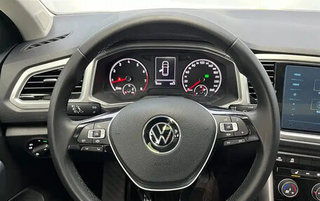 Volkswagen T-Roc I, 2023 год, 2 130 000 рублей, 10 фотография