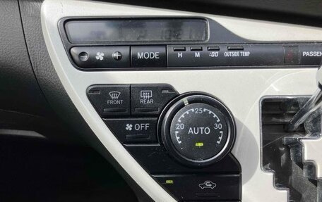 Toyota ISis I, 2013 год, 1 044 000 рублей, 11 фотография