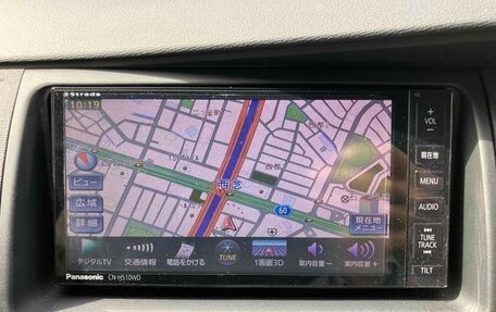 Toyota ISis I, 2013 год, 1 044 000 рублей, 9 фотография