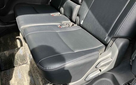 Toyota ISis I, 2013 год, 1 044 000 рублей, 17 фотография