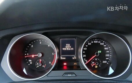 Volkswagen Tiguan II, 2020 год, 2 650 000 рублей, 9 фотография