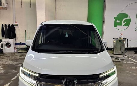 Honda Stepwgn IV, 2021 год, 2 350 000 рублей, 2 фотография