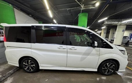 Honda Stepwgn IV, 2021 год, 2 350 000 рублей, 7 фотография