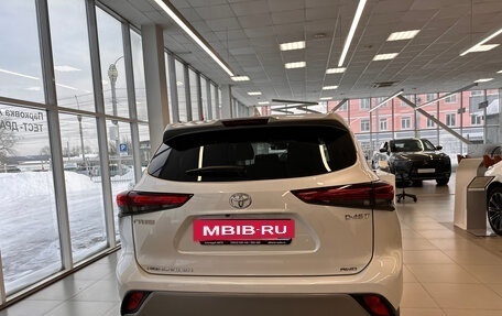 Toyota Highlander, 2025 год, 7 350 000 рублей, 5 фотография