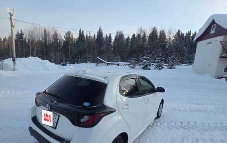 Toyota Yaris, 2020 год, 970 000 рублей, 3 фотография