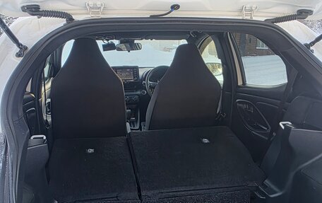 Toyota Yaris, 2020 год, 970 000 рублей, 16 фотография