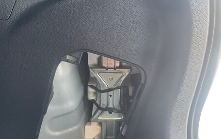 Toyota Yaris, 2020 год, 970 000 рублей, 18 фотография