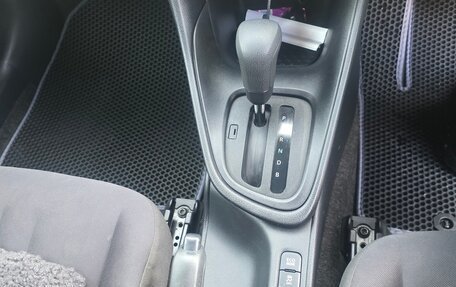 Toyota Yaris, 2020 год, 970 000 рублей, 12 фотография