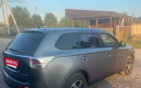 Mitsubishi Outlander III рестайлинг 3, 2012 год, 1 190 000 рублей, 4 фотография