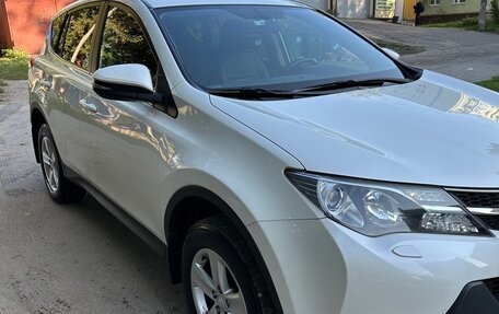 Toyota RAV4, 2013 год, 1 900 000 рублей, 10 фотография