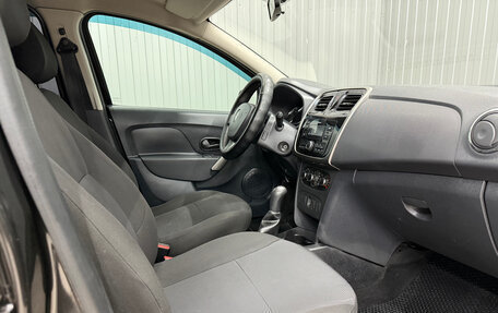 Renault Logan II, 2017 год, 770 000 рублей, 10 фотография