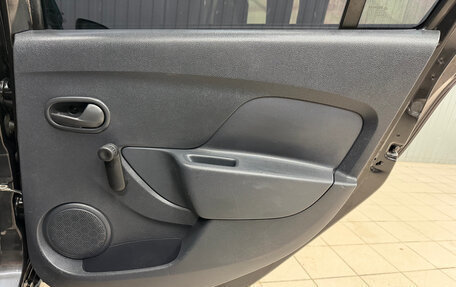 Renault Logan II, 2017 год, 770 000 рублей, 16 фотография