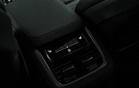 Volvo XC90 II рестайлинг, 2025 год, 14 000 000 рублей, 16 фотография