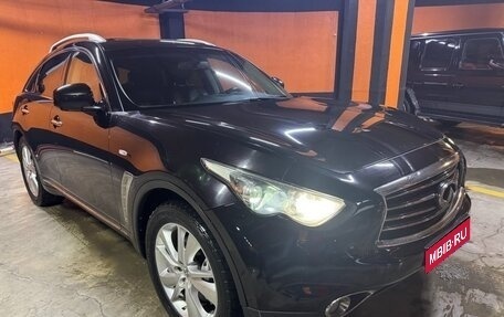 Infiniti FX II, 2012 год, 1 890 000 рублей, 1 фотография