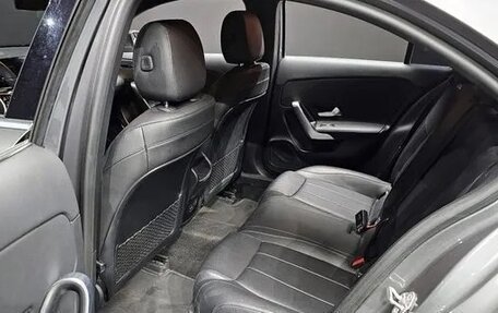 Mercedes-Benz A-Класс, 2021 год, 2 850 000 рублей, 7 фотография