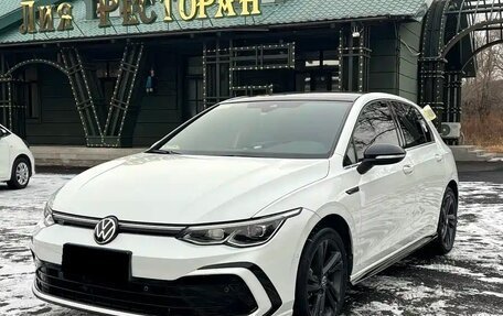 Volkswagen Golf VIII, 2022 год, 2 012 000 рублей, 3 фотография