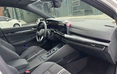 Volkswagen Golf VIII, 2022 год, 2 012 000 рублей, 17 фотография