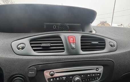 Renault Scenic III, 2010 год, 880 000 рублей, 10 фотография