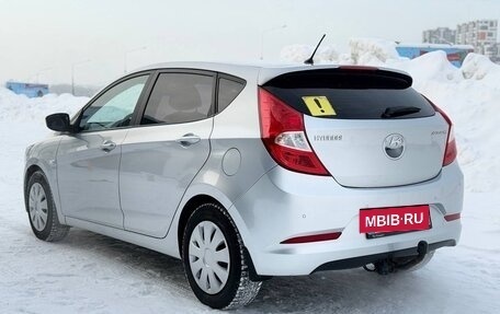 Hyundai Solaris II рестайлинг, 2015 год, 1 100 000 рублей, 6 фотография