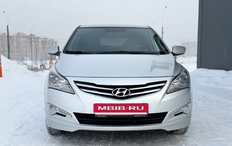 Hyundai Solaris II рестайлинг, 2015 год, 1 100 000 рублей, 2 фотография