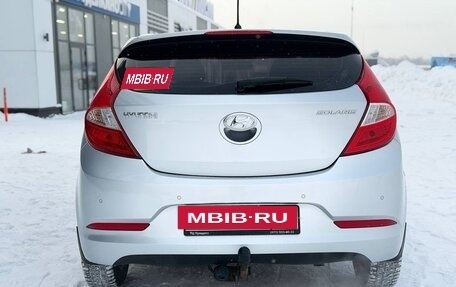 Hyundai Solaris II рестайлинг, 2015 год, 1 100 000 рублей, 5 фотография