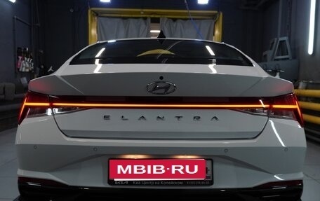 Hyundai Elantra, 2023 год, 2 050 000 рублей, 5 фотография