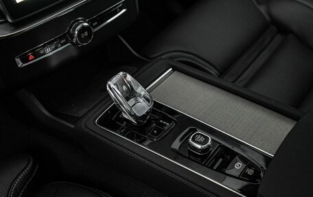 Volvo XC90 II рестайлинг, 2025 год, 12 440 000 рублей, 16 фотография