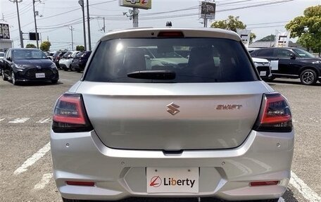 Suzuki Swift V, 2022 год, 978 000 рублей, 8 фотография