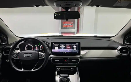 Geely Coolray I, 2022 год, 1 105 000 рублей, 9 фотография