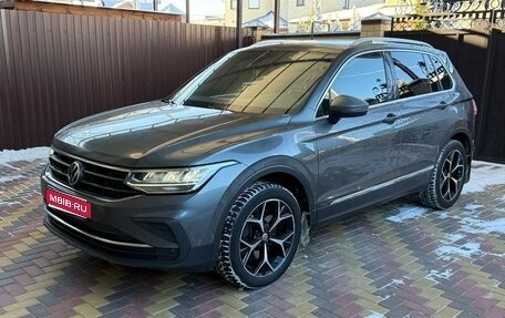 Volkswagen Tiguan II, 2021 год, 3 200 000 рублей, 1 фотография