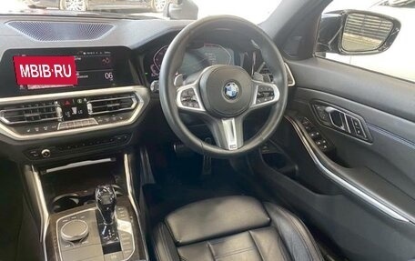 BMW 3 серия, 2022 год, 2 090 555 рублей, 15 фотография