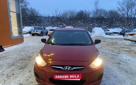 Hyundai Solaris II рестайлинг, 2012 год, 730 000 рублей, 7 фотография