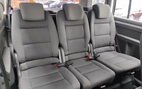 Volkswagen Touran III, 2010 год, 770 000 рублей, 7 фотография