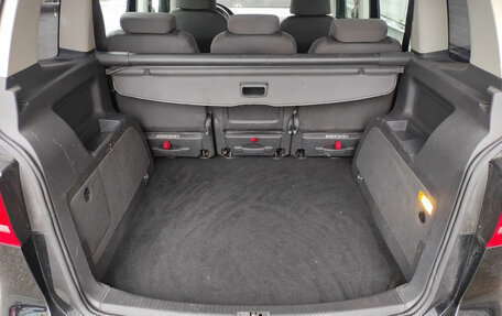 Volkswagen Touran III, 2010 год, 770 000 рублей, 6 фотография