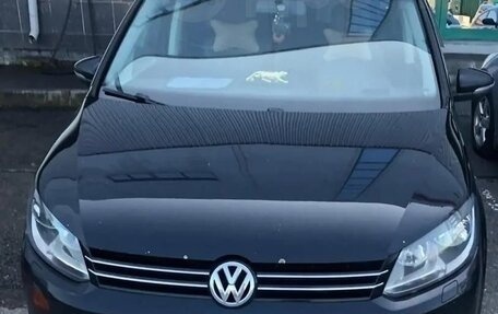 Volkswagen Touran III, 2010 год, 770 000 рублей, 8 фотография