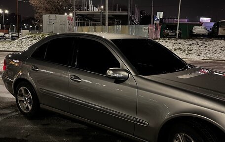 Mercedes-Benz E-Класс, 2003 год, 800 000 рублей, 4 фотография