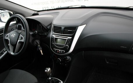 Hyundai Solaris II рестайлинг, 2013 год, 589 000 рублей, 8 фотография