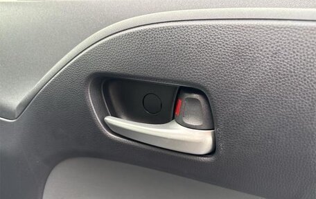 Toyota Sienta, 2022 год, 1 621 000 рублей, 21 фотография