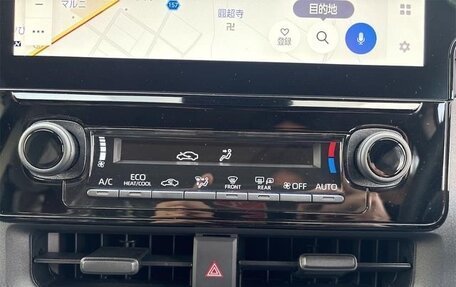 Toyota Sienta, 2022 год, 1 621 000 рублей, 31 фотография