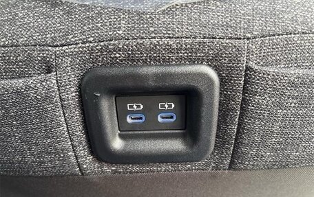 Toyota Sienta, 2022 год, 1 621 000 рублей, 34 фотография