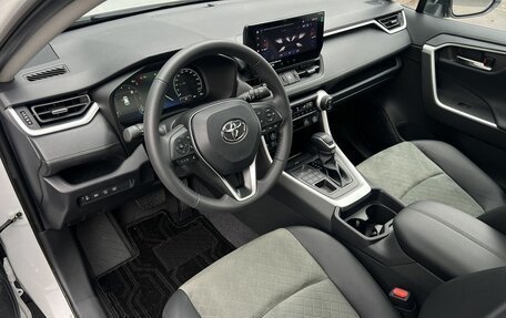 Toyota RAV4, 2025 год, 4 090 000 рублей, 7 фотография