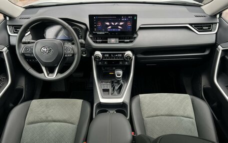 Toyota RAV4, 2025 год, 4 090 000 рублей, 9 фотография