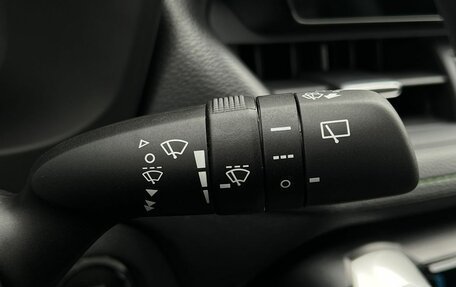 Toyota RAV4, 2025 год, 4 090 000 рублей, 14 фотография