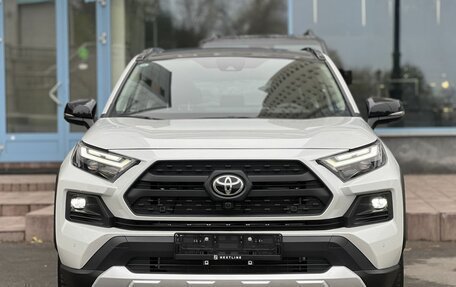 Toyota RAV4, 2025 год, 4 090 000 рублей, 34 фотография