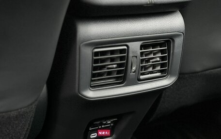 Toyota RAV4, 2025 год, 4 090 000 рублей, 30 фотография