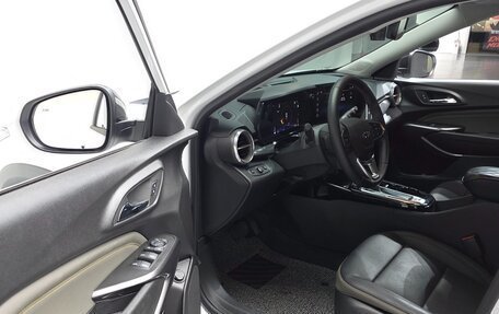 Chevrolet Trax, 2023 год, 1 939 355 рублей, 11 фотография