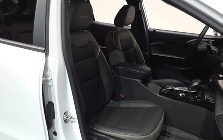 Chevrolet Trax, 2023 год, 1 939 355 рублей, 10 фотография